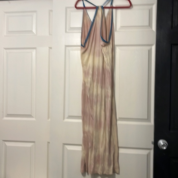 Silky Sundress - Picture 5 of 6
